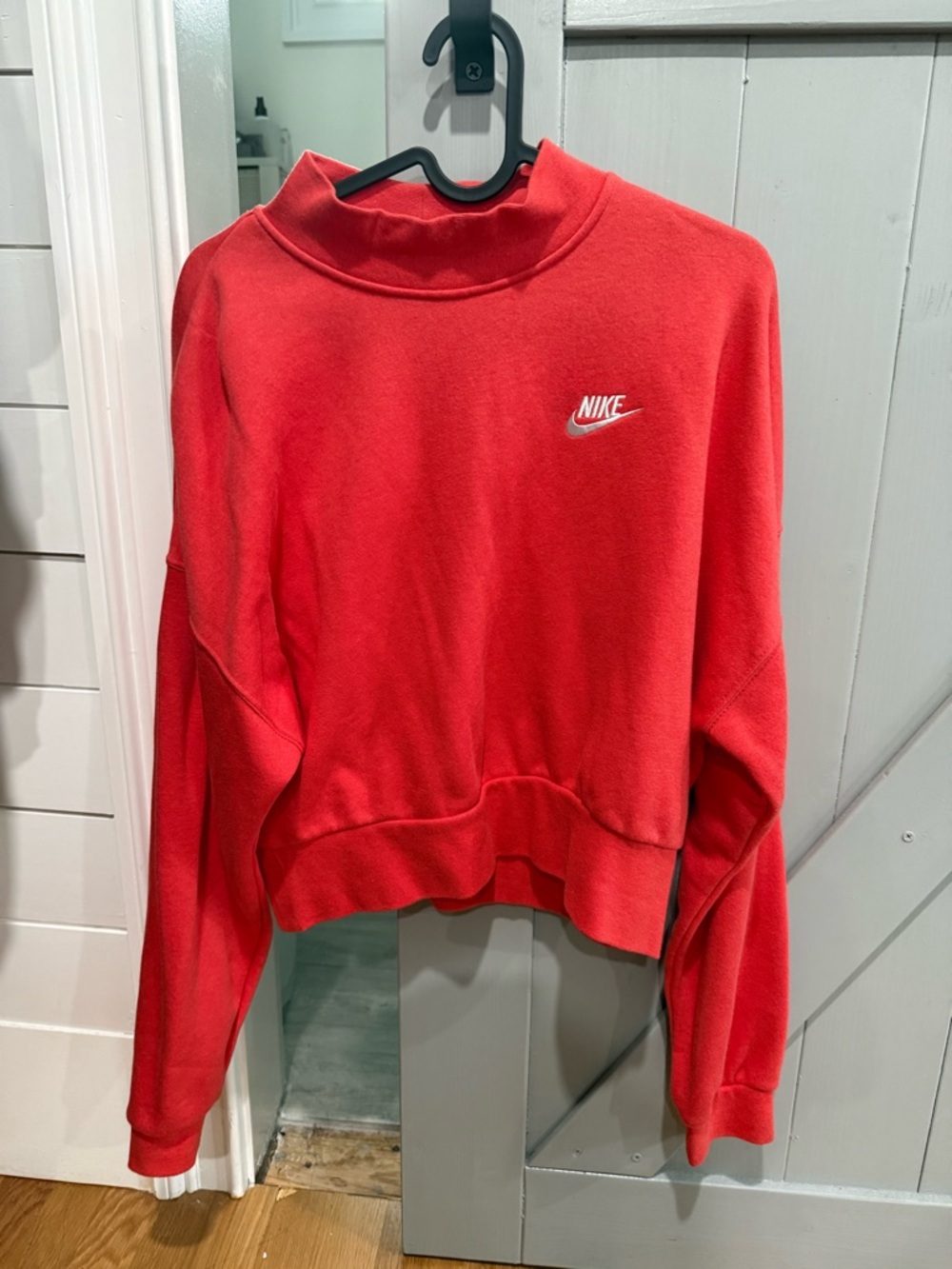 NWOT Nike Women's Red Cropped Mock Neck Sweatshirt